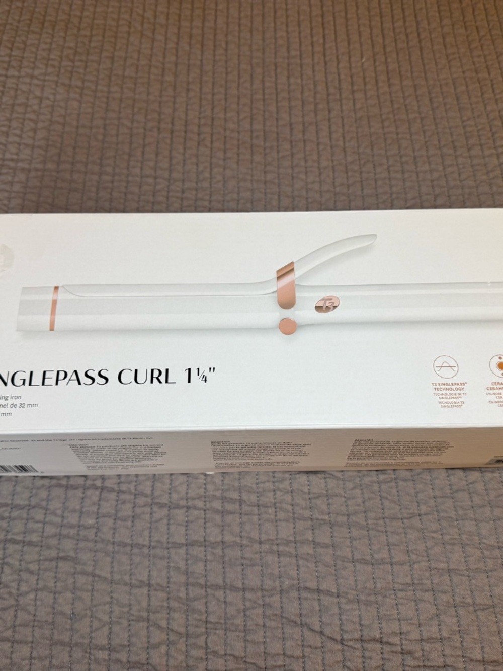 T3 SinglePass Curling Iron in White with Rose Gold Accents
